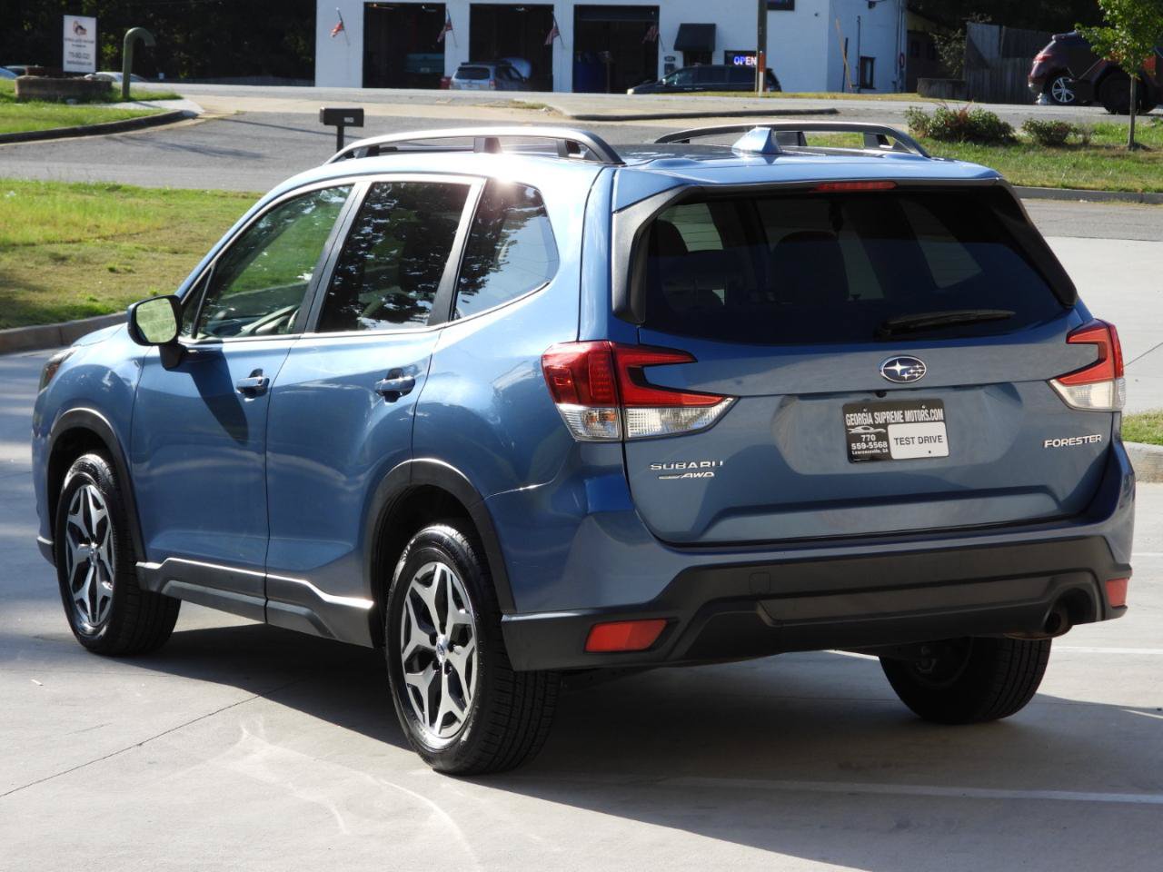 Used 2022 Subaru Forester Premium AWD/4WD image 29