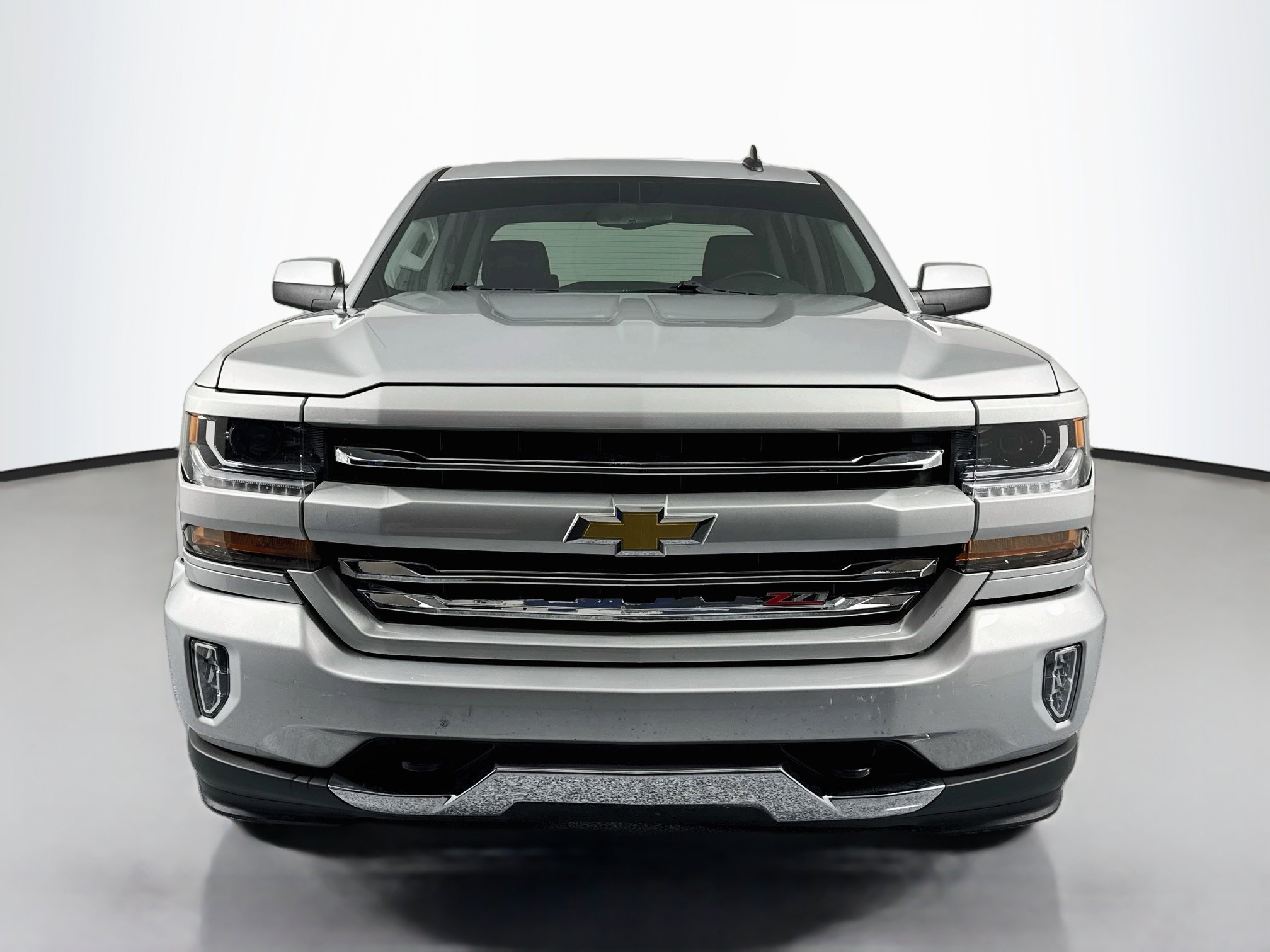Used 2018 Chevrolet Silverado 1500 LT w/ All Star Edition AWD/4WD image 2