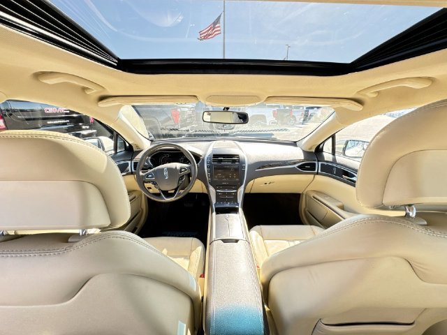Used 2013 Lincoln MKZ FWD image 21