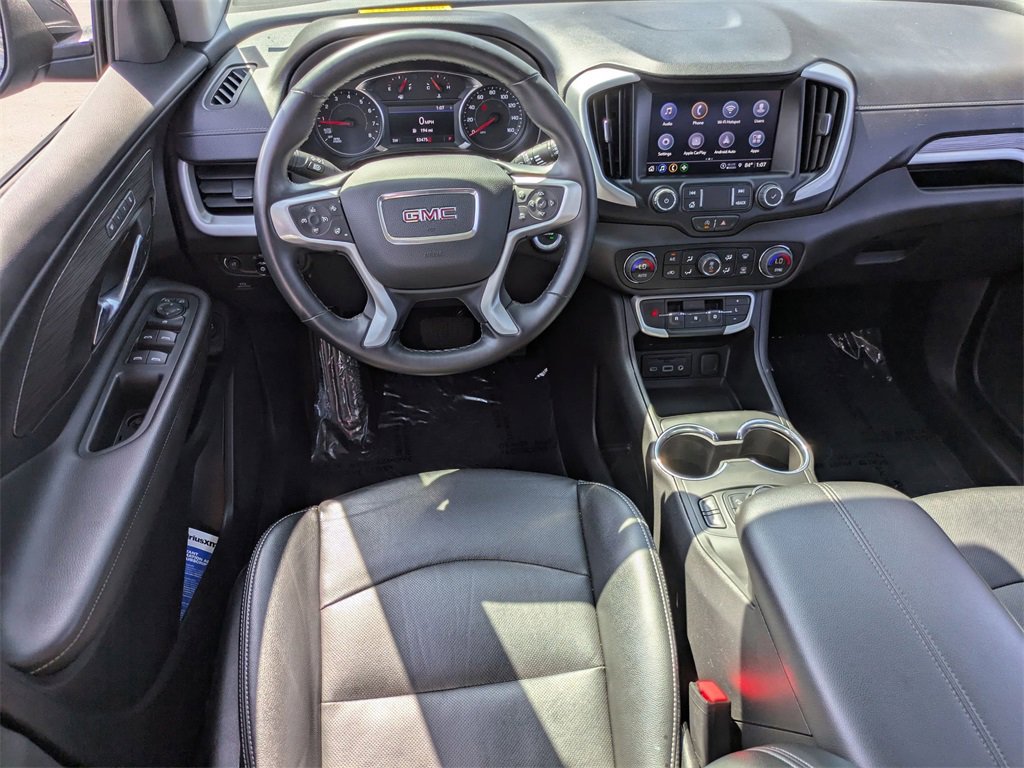 Used 2023 GMC Terrain SLT image 25
