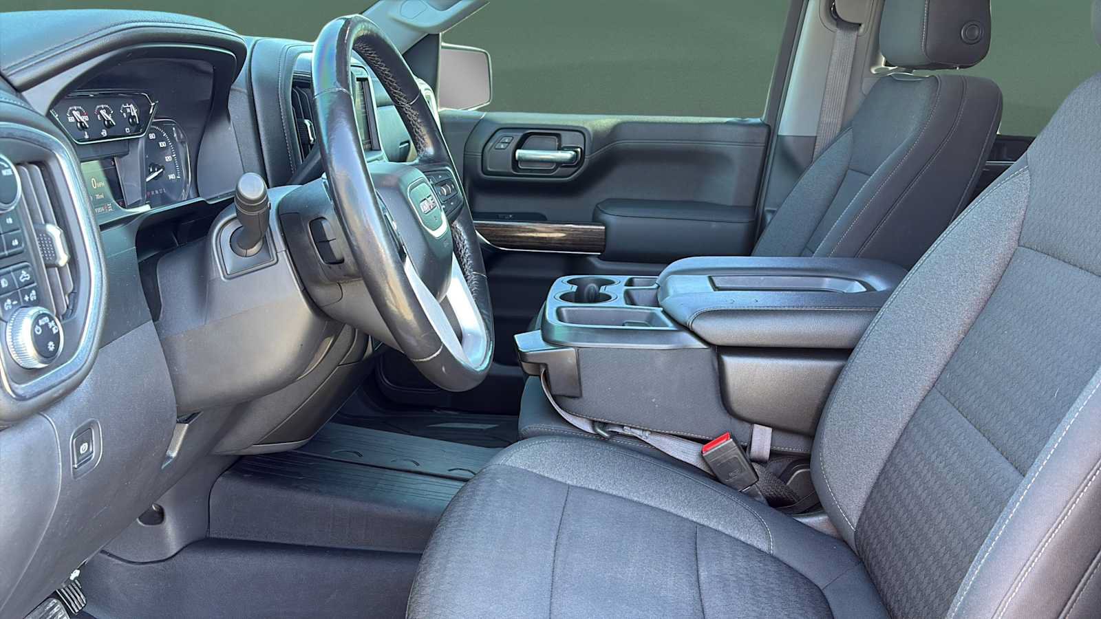Used 2021 GMC Sierra 1500 Elevation w/ LPO, Elevation Black Package AWD/4WD image 17