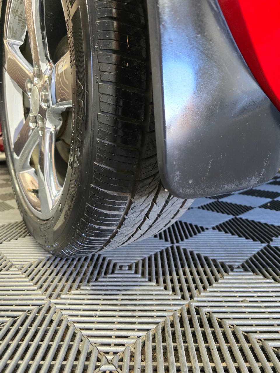 Used 2007 Pontiac Solstice GXP image 31