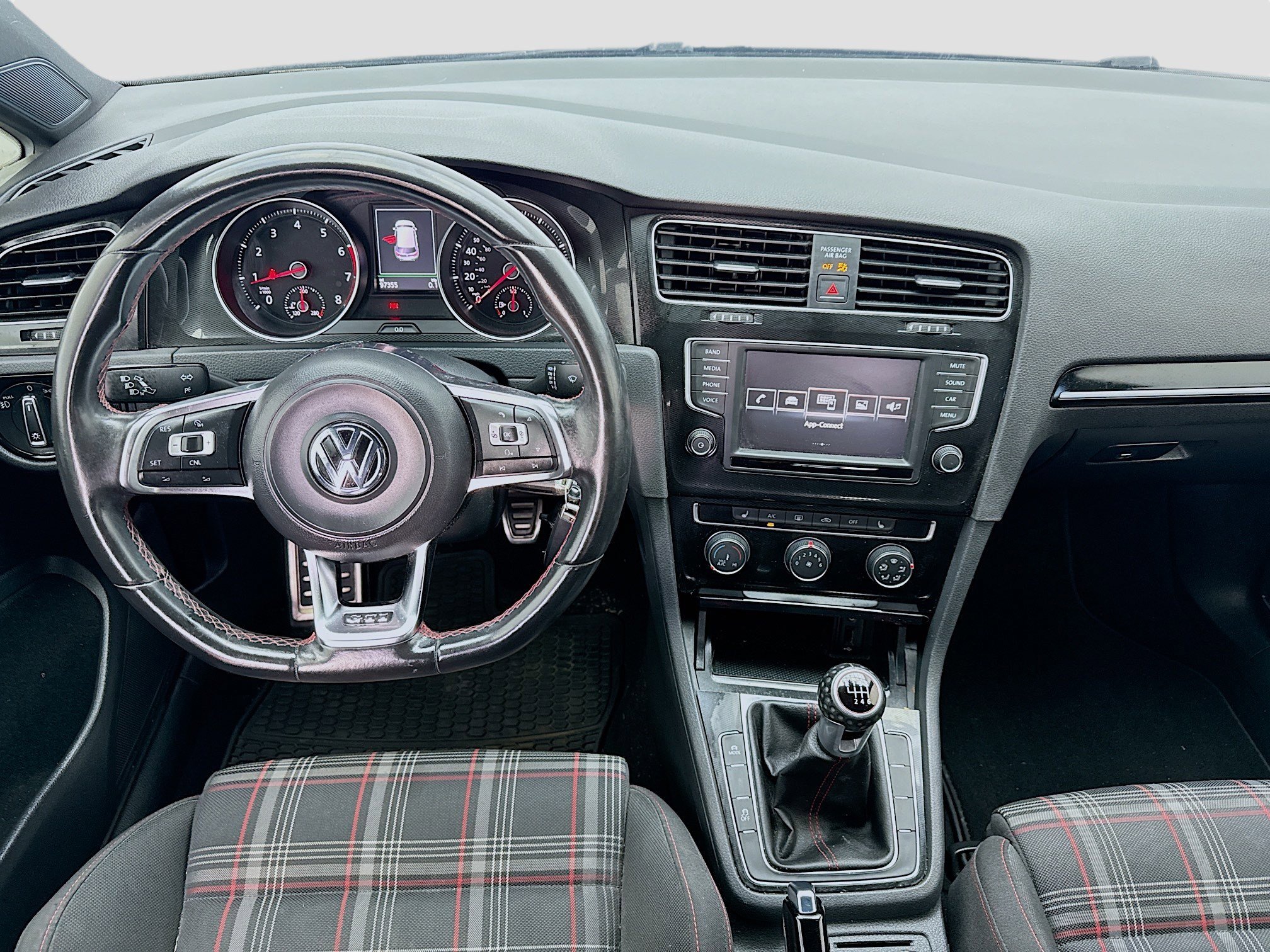 Used 2016 Volkswagen GTI S image 14