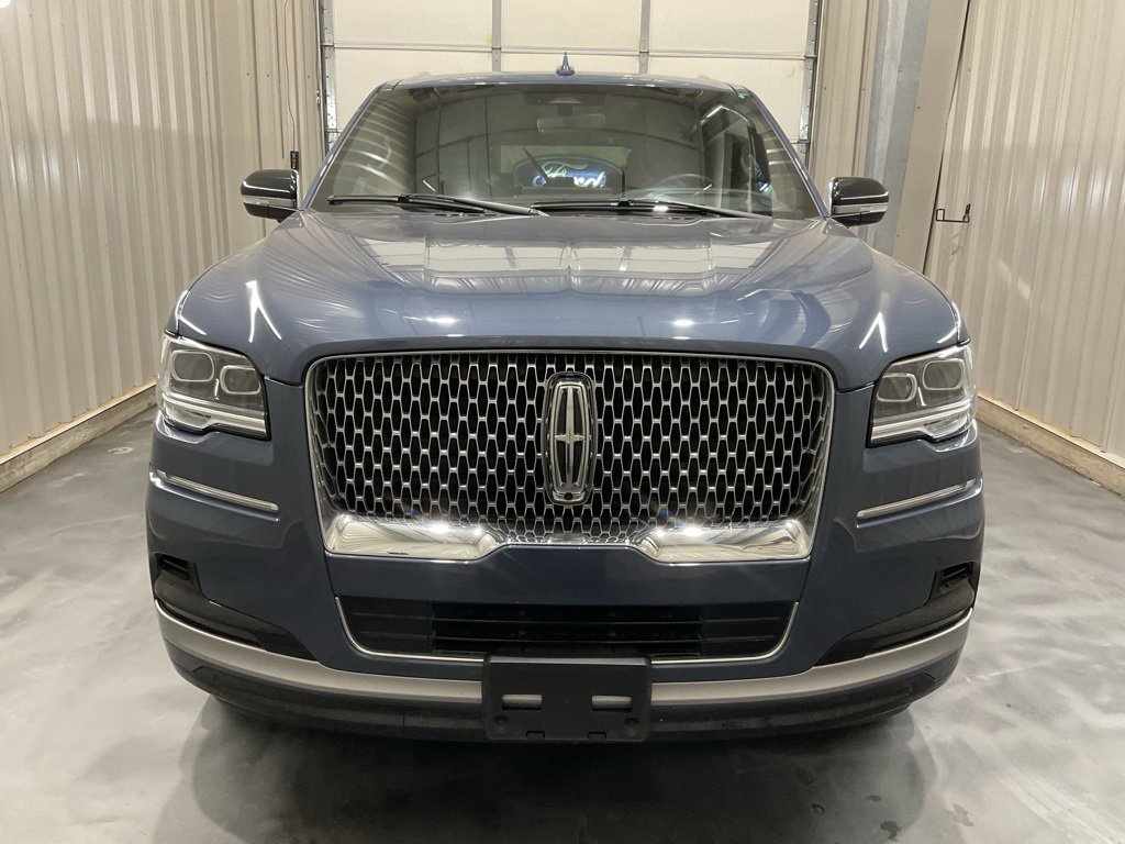 Used 2022 Lincoln Navigator L Reserve image 2