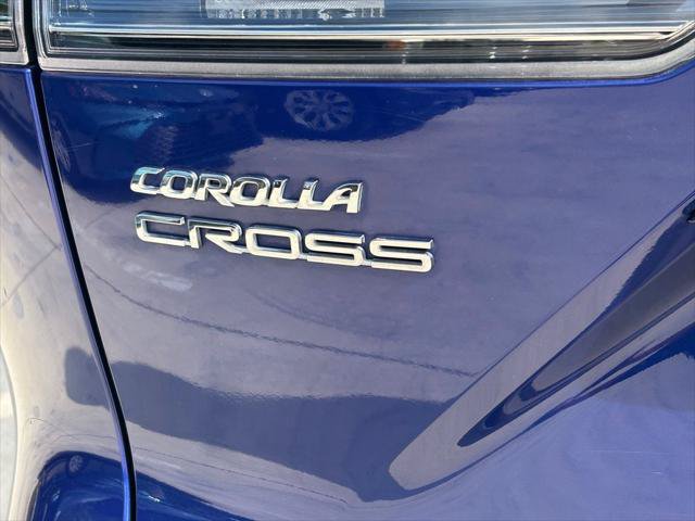 Certified 2022 Toyota Corolla Cross XLE w/ Convenience Package FWD image 13