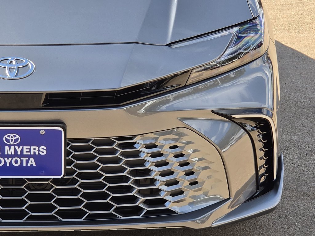 New 2026 Toyota Camry XSE FWD image 4