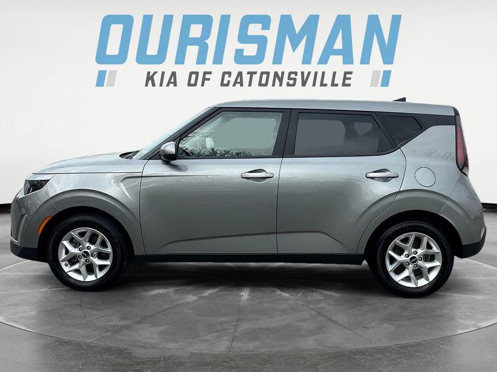 Used 2025 Kia Soul EX image 3