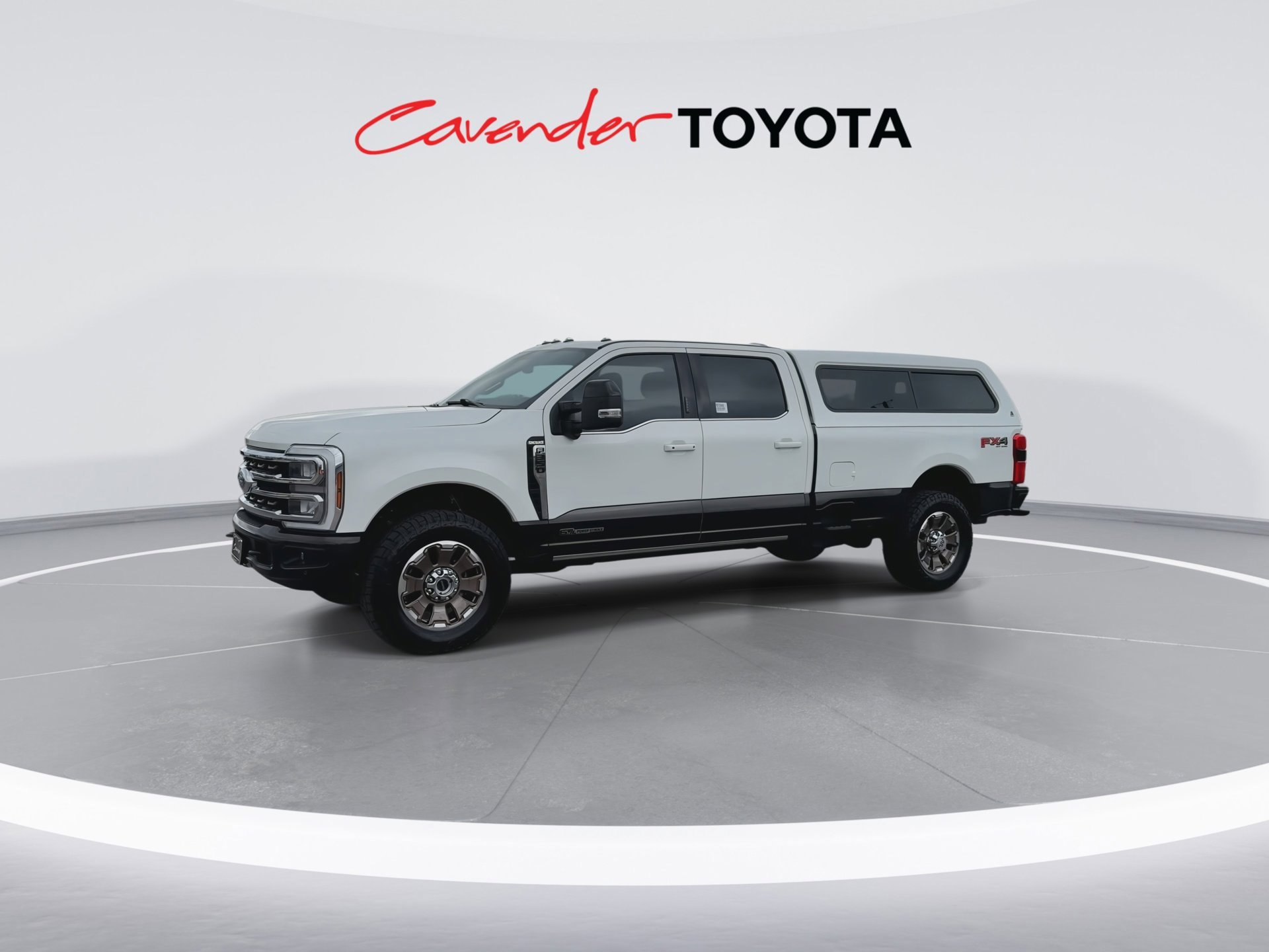 Used 2024 Ford F350 King Ranch w/ FX4 Off-Road Package image 4