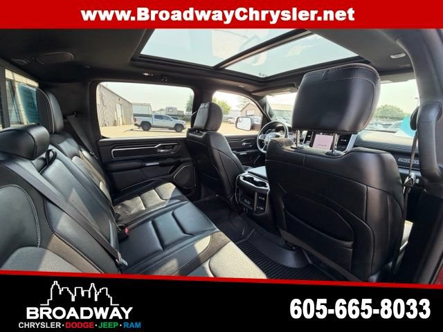 Used 2024 RAM 1500 Laramie AWD/4WD image 11