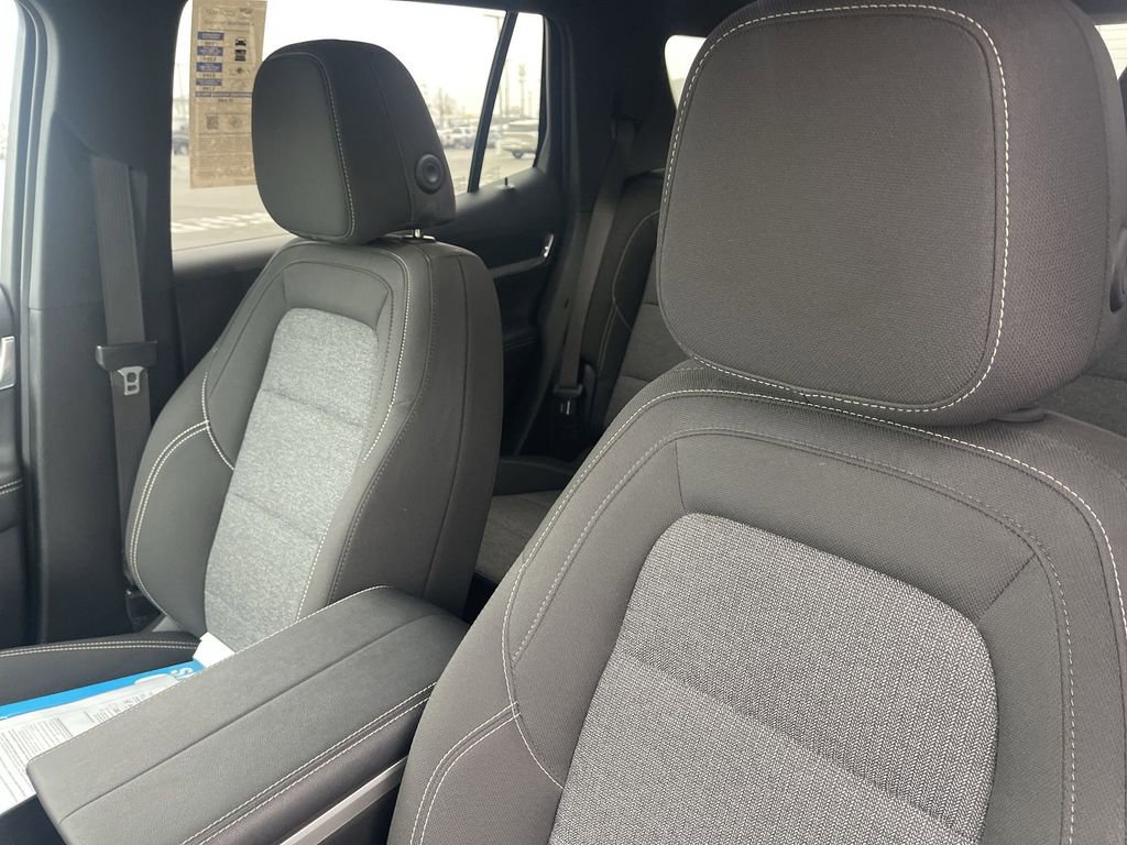 Used 2025 GMC Terrain Elevation image 16