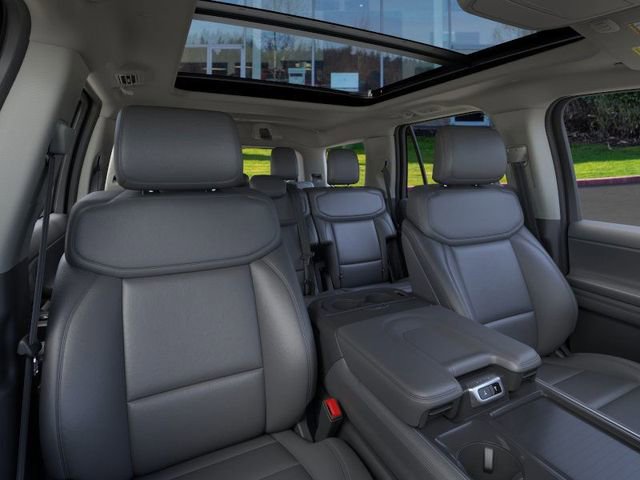 New 2026 Ford Expedition Active image 10