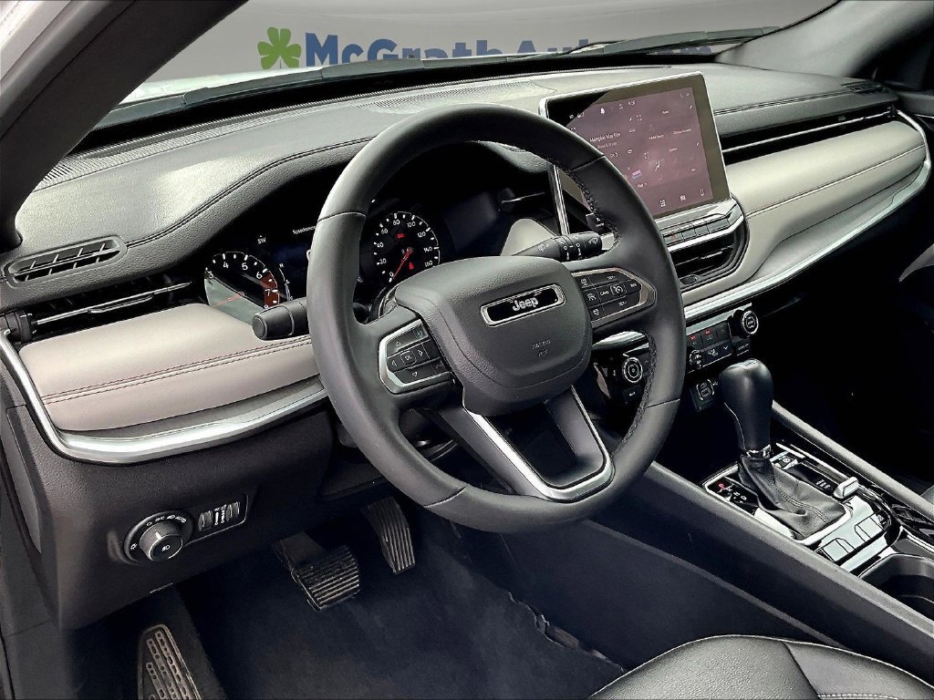 Used 2025 Jeep Compass Limited AWD/4WD image 20