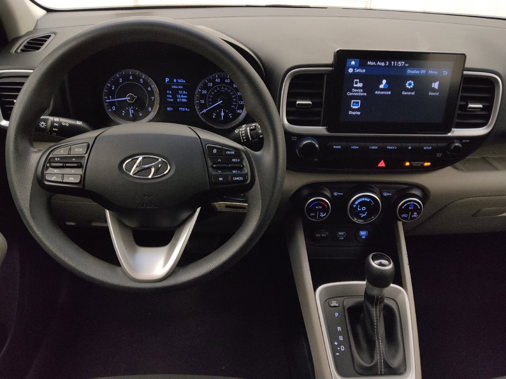 Used 2020 Hyundai Venue SEL FWD image 22