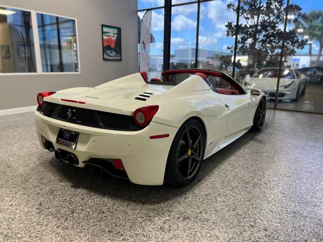 Used 2013 Ferrari 458 Spider image 10