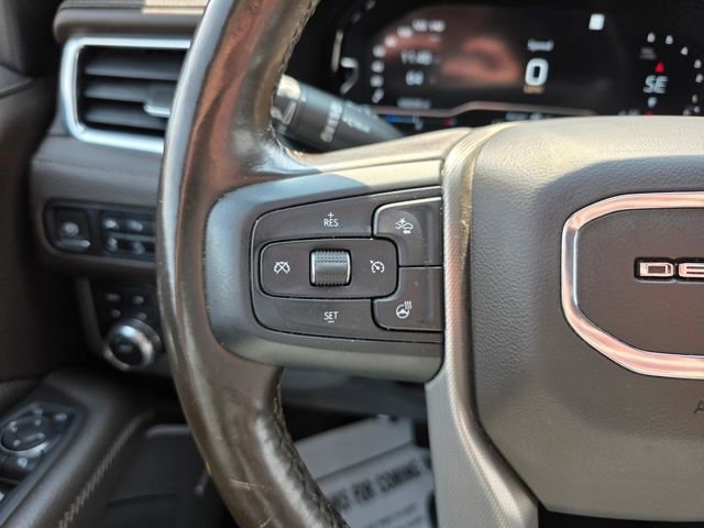 Used 2022 GMC Yukon XL Denali w/ Denali Premium Package image 11