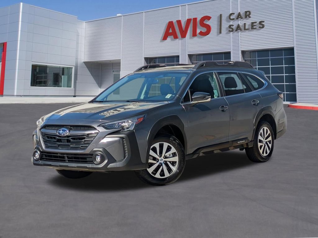 Used 2025 Subaru Outback Premium image 1