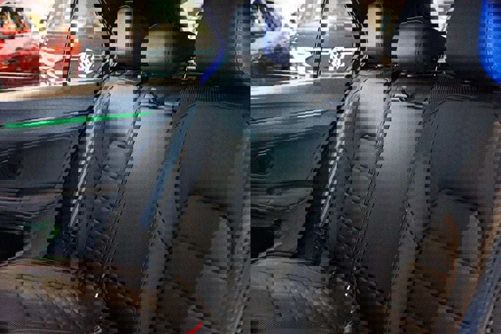 New 2024 Volkswagen Golf R image 23