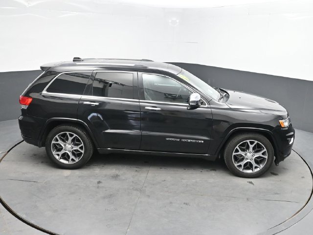Used 2019 Jeep Grand Cherokee Overland AWD/4WD image 30