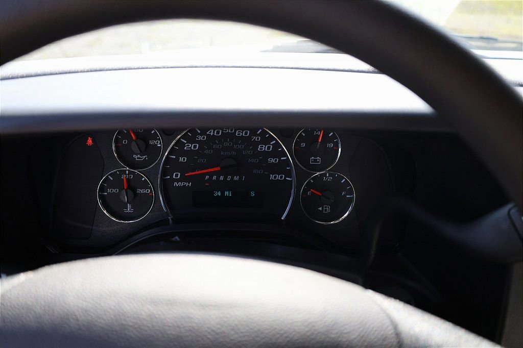 New 2025 Chevrolet Express 2500 w/ Driver Convenience Package RWD image 56