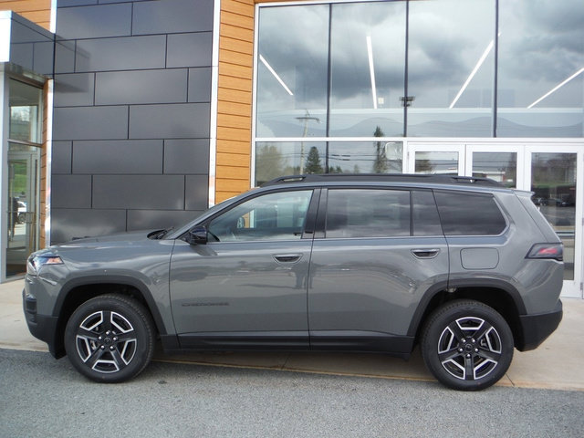 New 2026 Jeep Cherokee Laredo AWD/4WD image 2