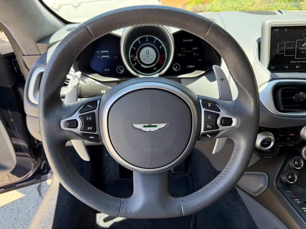 Used 2021 Aston Martin V8 Vantage Roadster RWD image 9