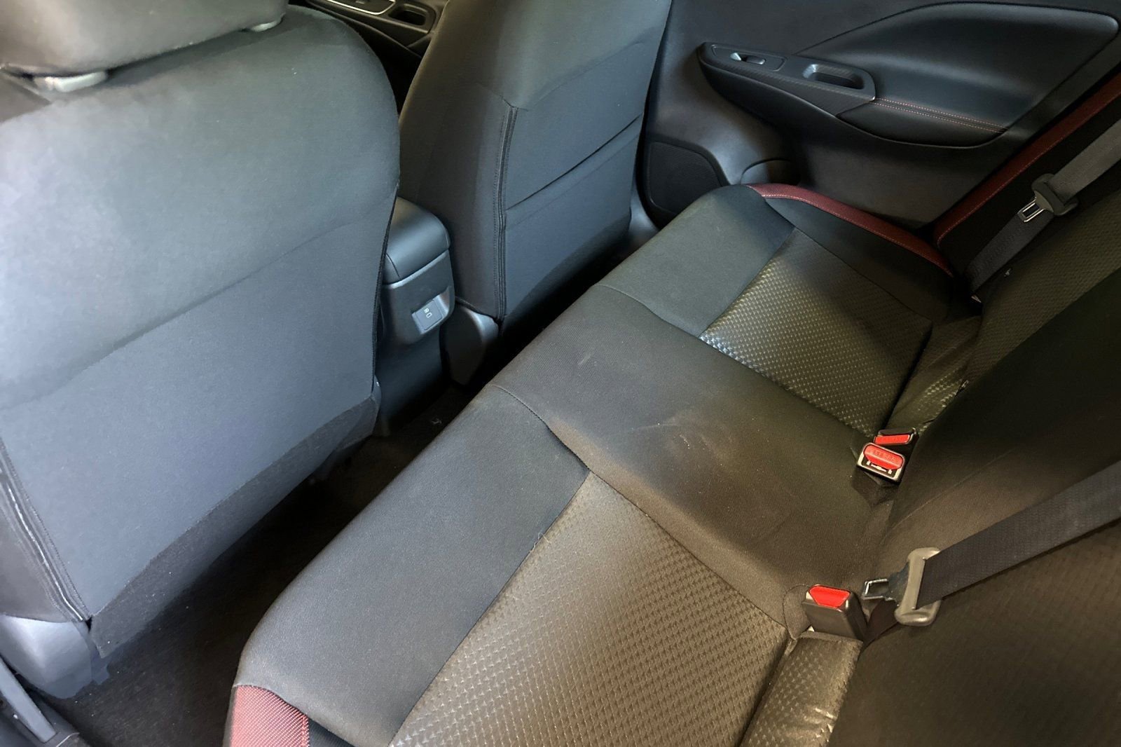 Used 2025 Nissan Versa SR w/ Trunk Package image 40