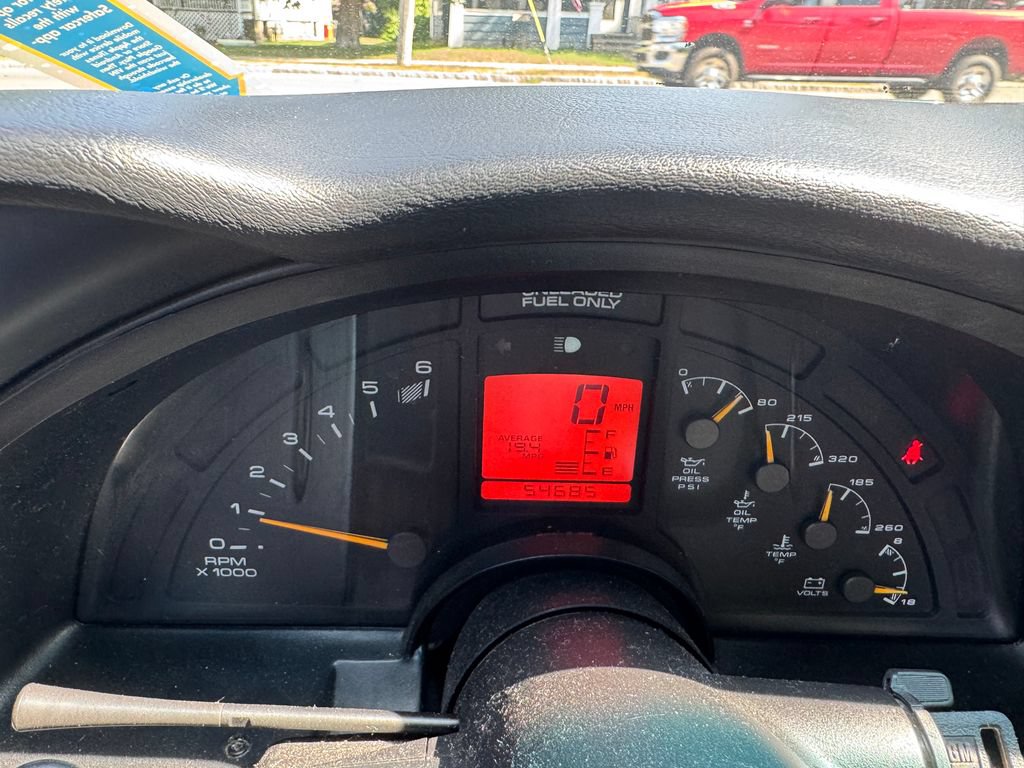 Used 1995 Chevrolet Corvette Coupe RWD image 11
