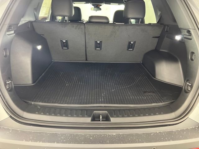 New 2026 Chevrolet Equinox RS w/ Convenience Package III FWD image 21