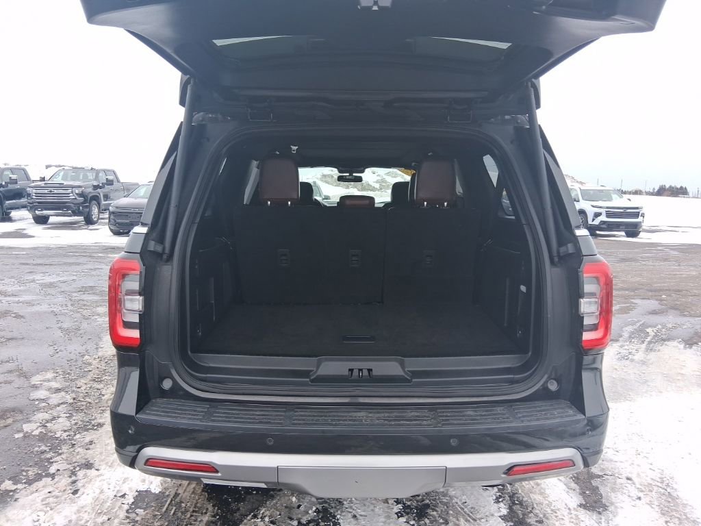 Used 2023 Ford Expedition Max Limited image 13