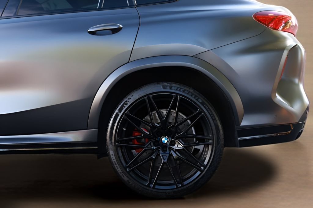 Used 2021 BMW X6 M w/ Competition Package AWD/4WD image 11