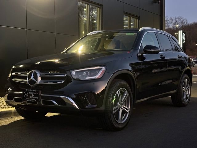Certified 2022 Mercedes-Benz GLC 300 4MATIC image 2
