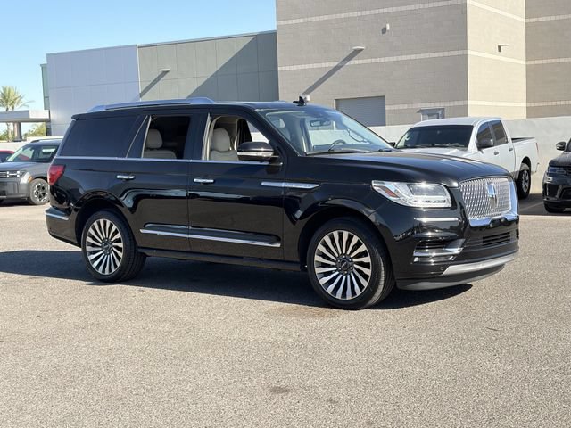 Used 2018 Lincoln Navigator Reserve w/ Technology Package AWD/4WD image 4