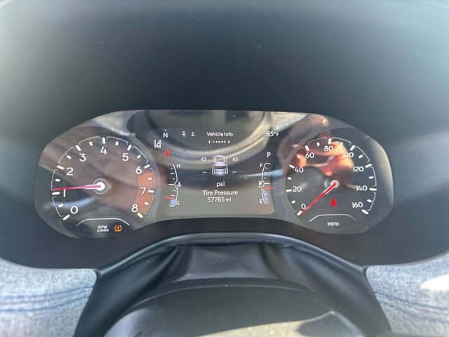 Used 2022 Jeep Compass Latitude FWD image 11
