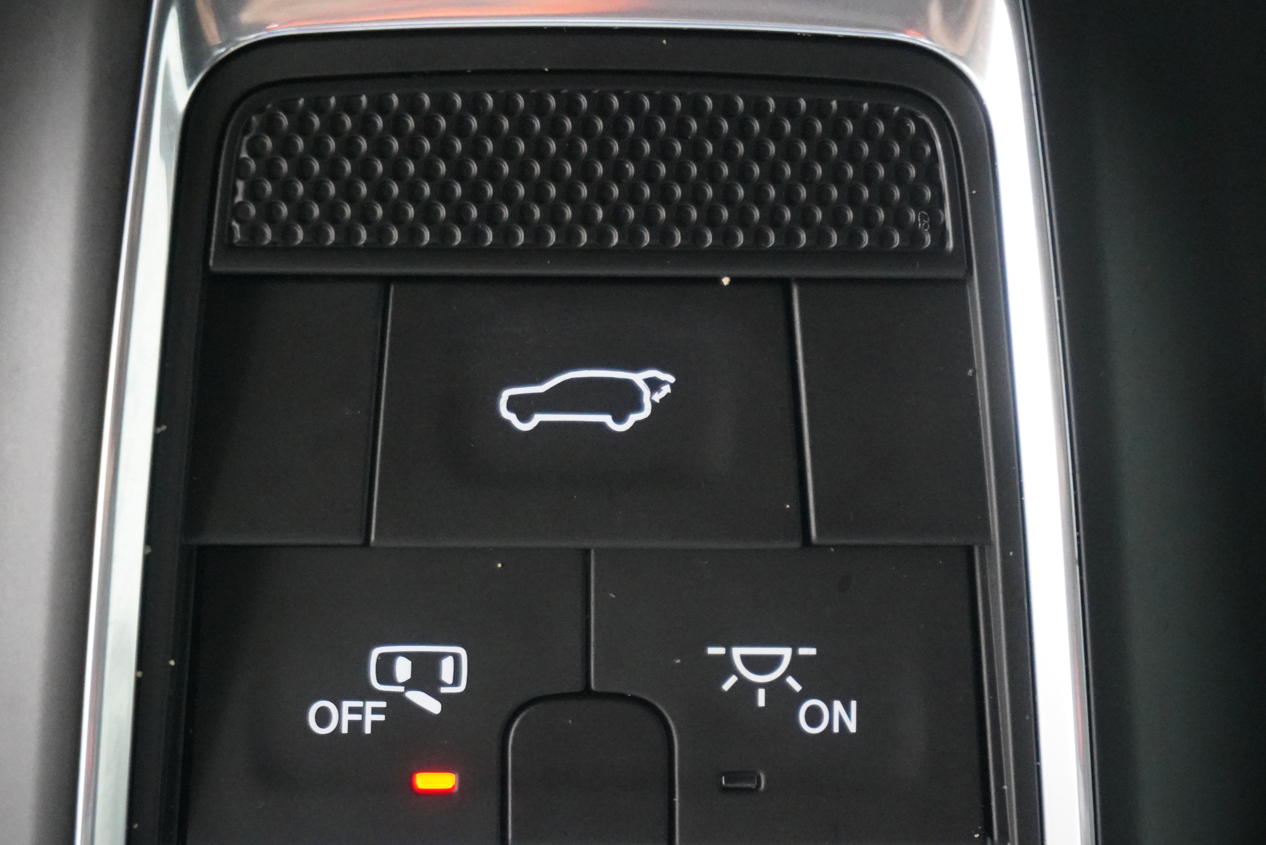 Used 2022 Jeep Wagoneer Series III AWD/4WD image 30