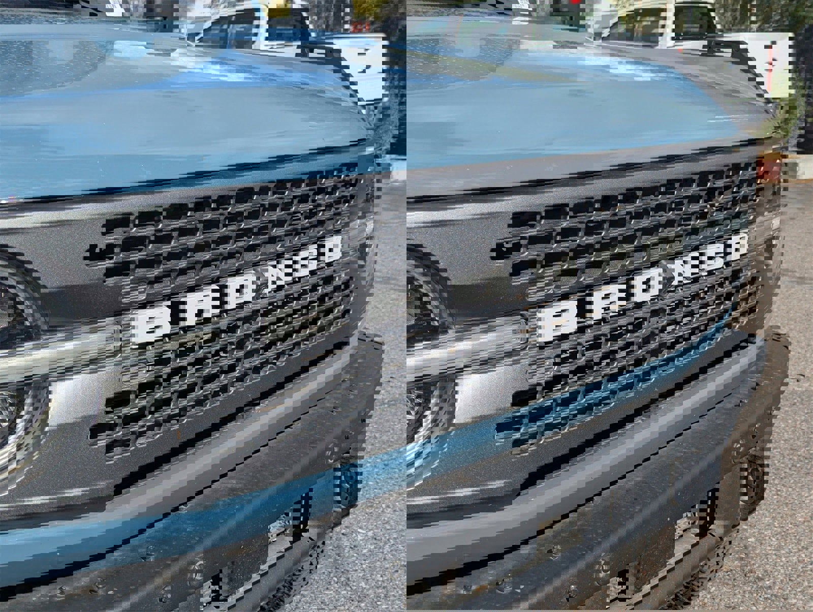 Used 2021 Ford Bronco Badlands image 4