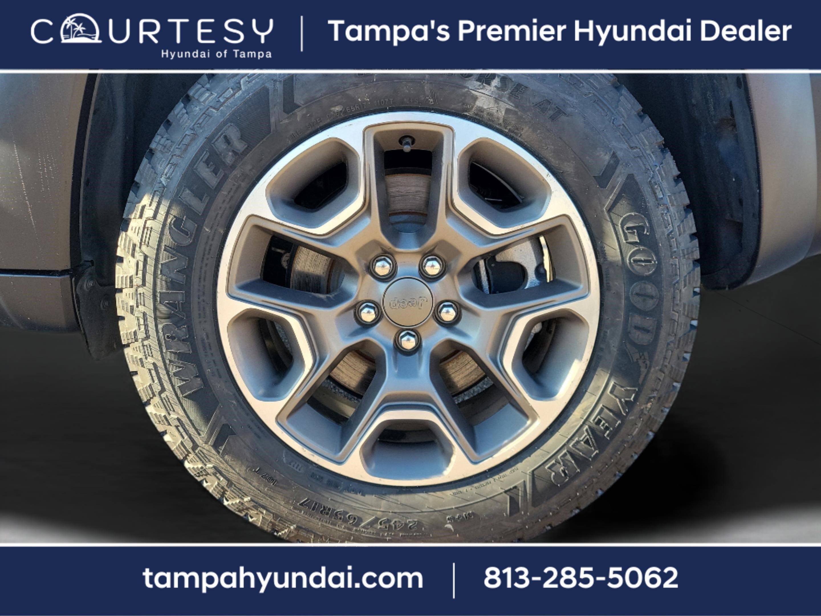 Used 2021 Jeep Cherokee Trailhawk w/ Comfort/Convenience Group image 5