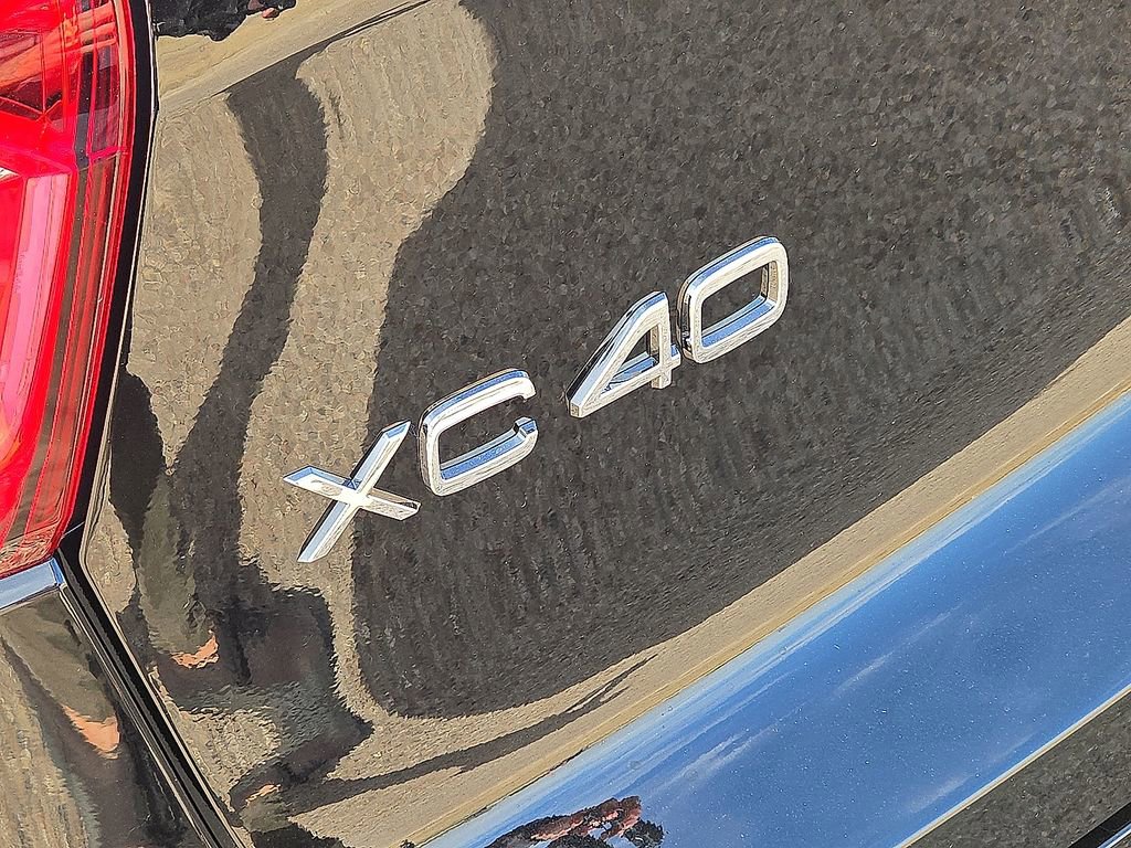 New 2026 Volvo XC40 B4 Plus w/ Protection Package Premier FWD image 11