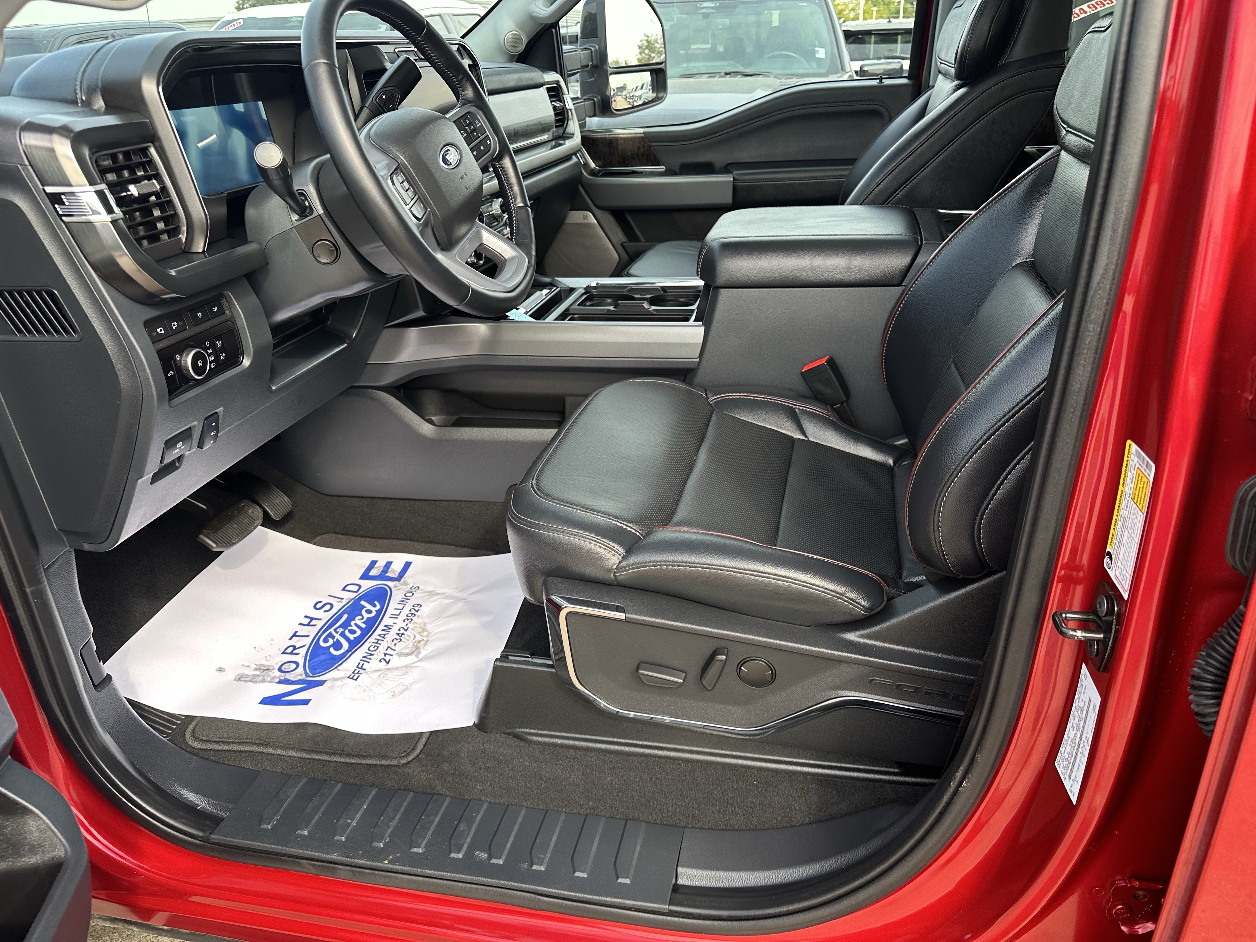 Used 2024 Ford F350 Lariat w/ Lariat Ultimate Package AWD/4WD image 17