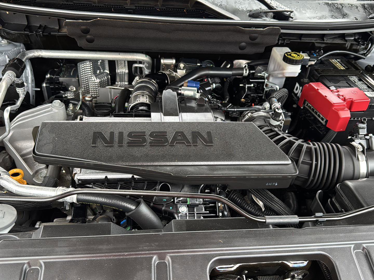 Used 2024 Nissan Rogue S image 28