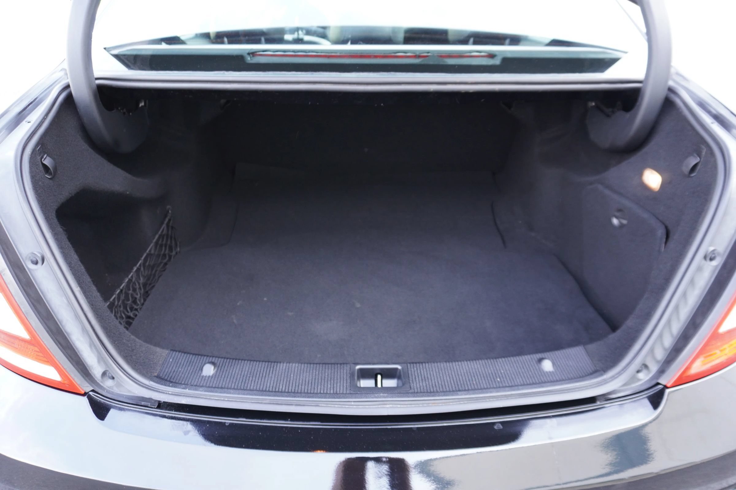 Used 2011 Mercedes-Benz C 300 Sedan image 14