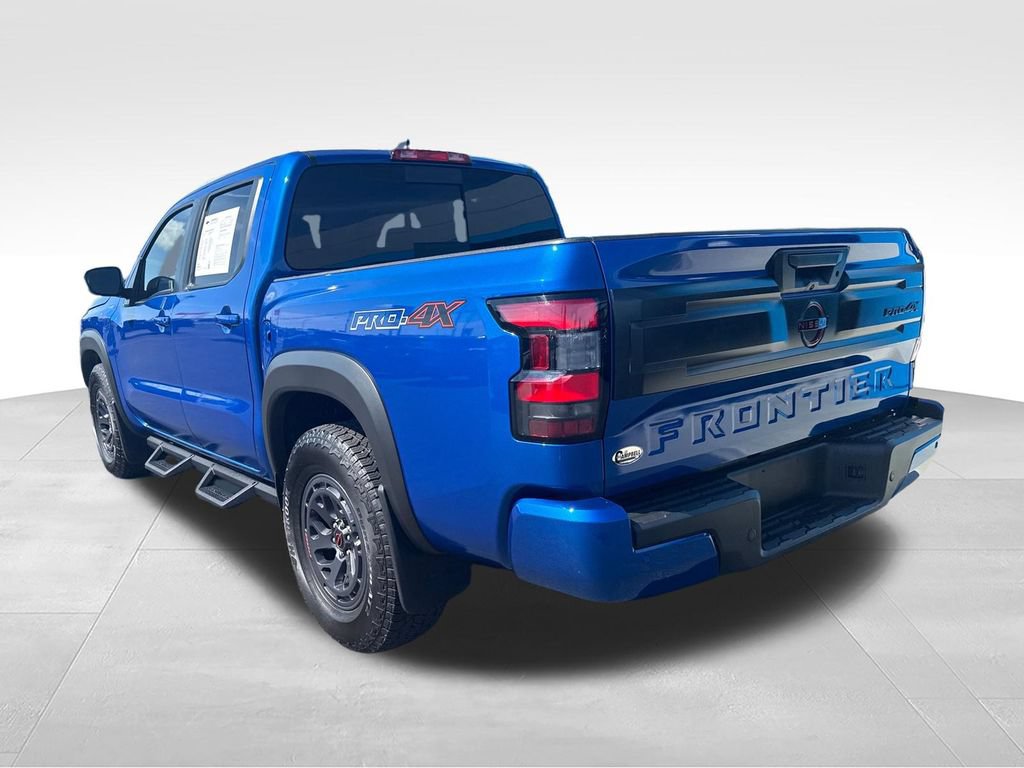 Used 2025 Nissan Frontier PRO-4X AWD/4WD image 3