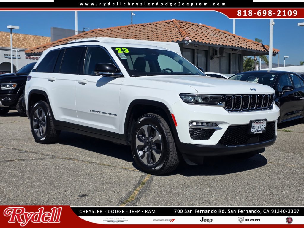 Used 2023 Jeep Grand Cherokee 4WD 4xe image 1