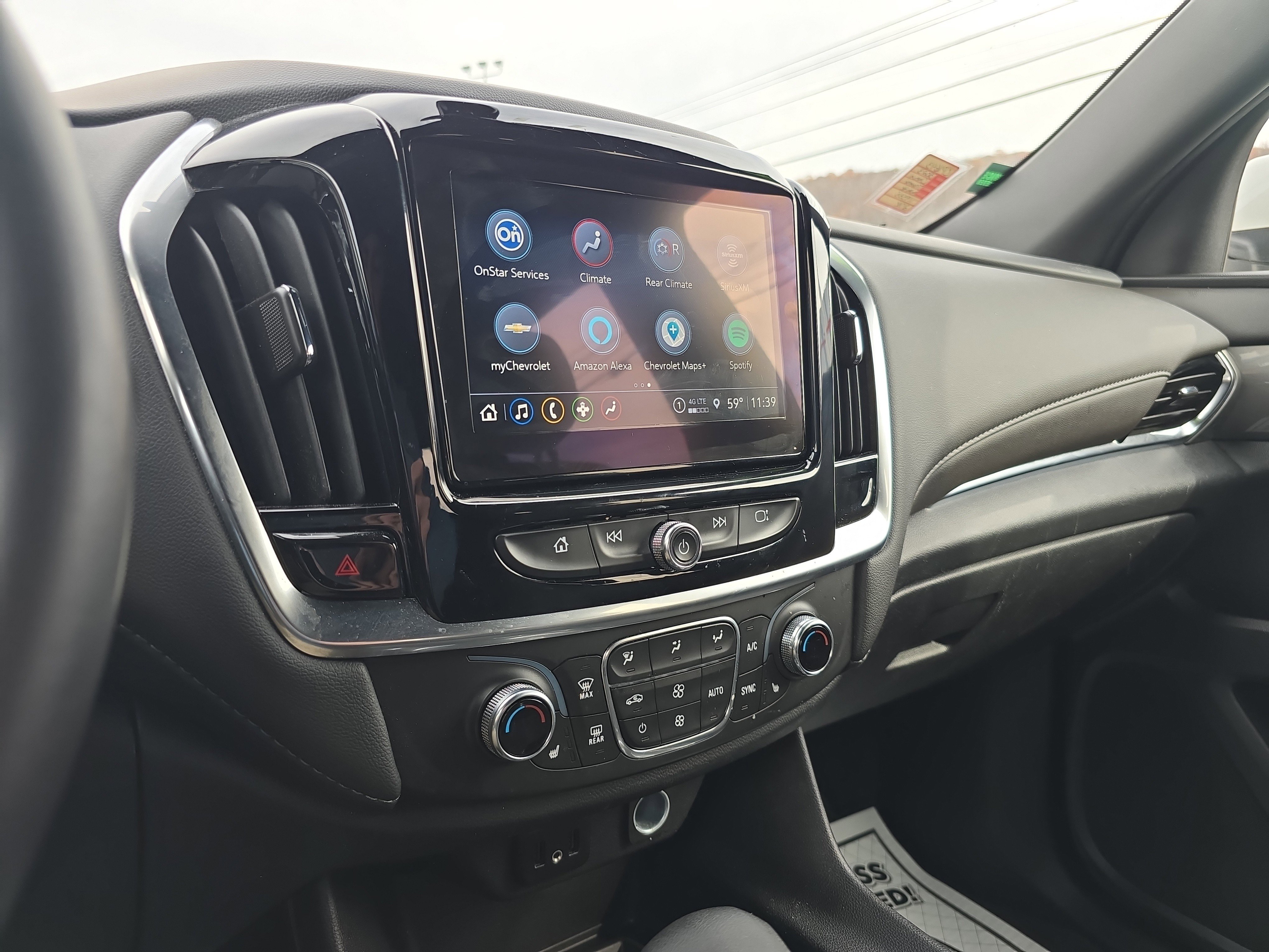 Used 2023 Chevrolet Traverse LT image 26