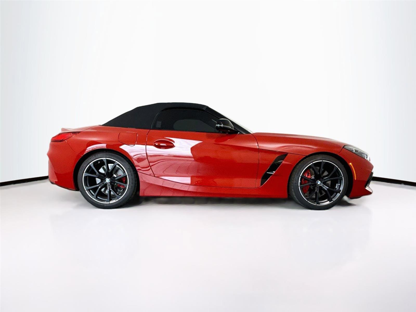 Used 2025 BMW Z4 M40i w/ Edition RWD image 17
