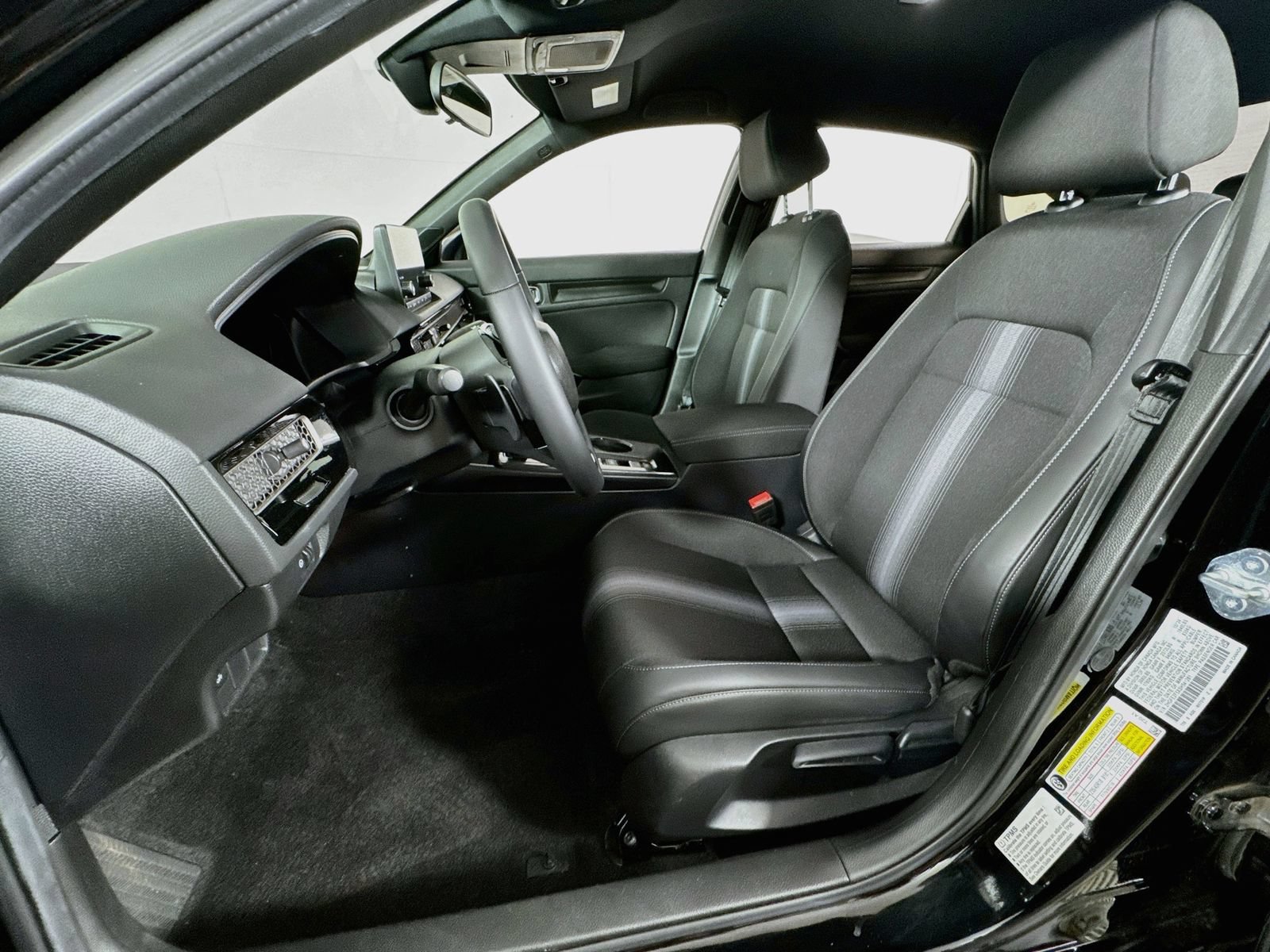 Used 2025 Honda Civic Sport image 12