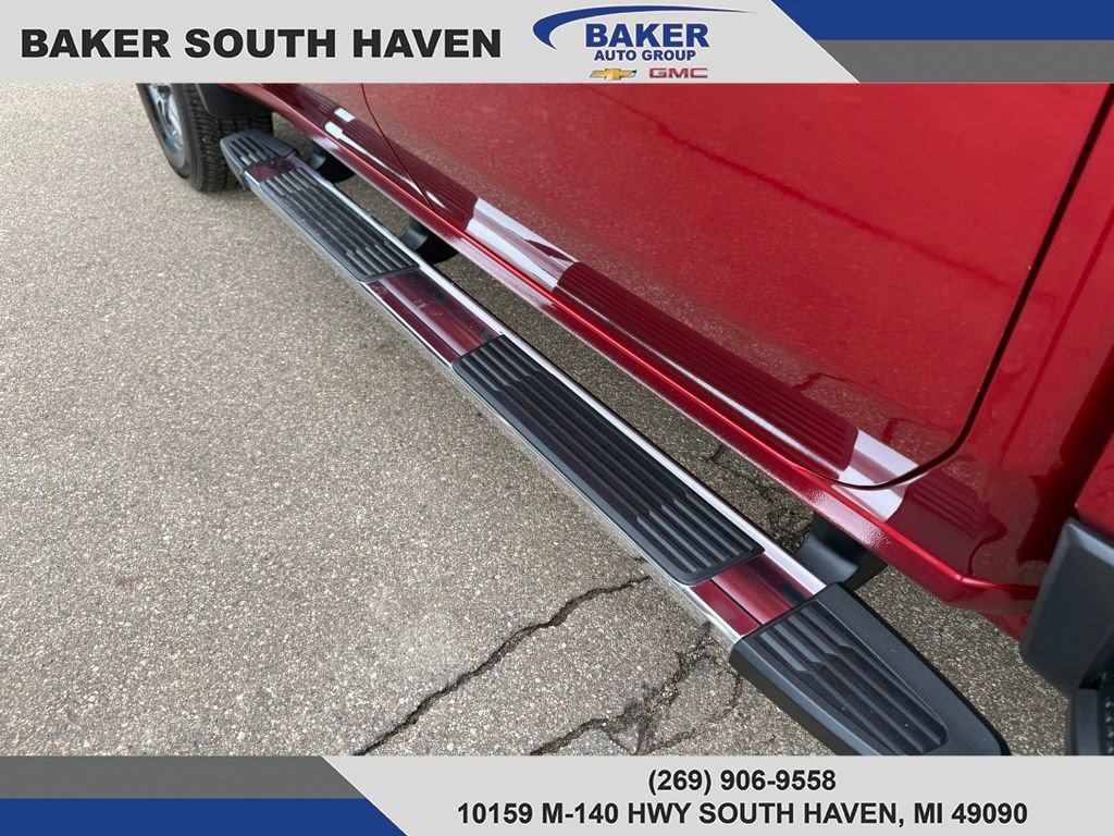 Used 2025 GMC Sierra 2500 SLT w/ SLT Premium Package image 10