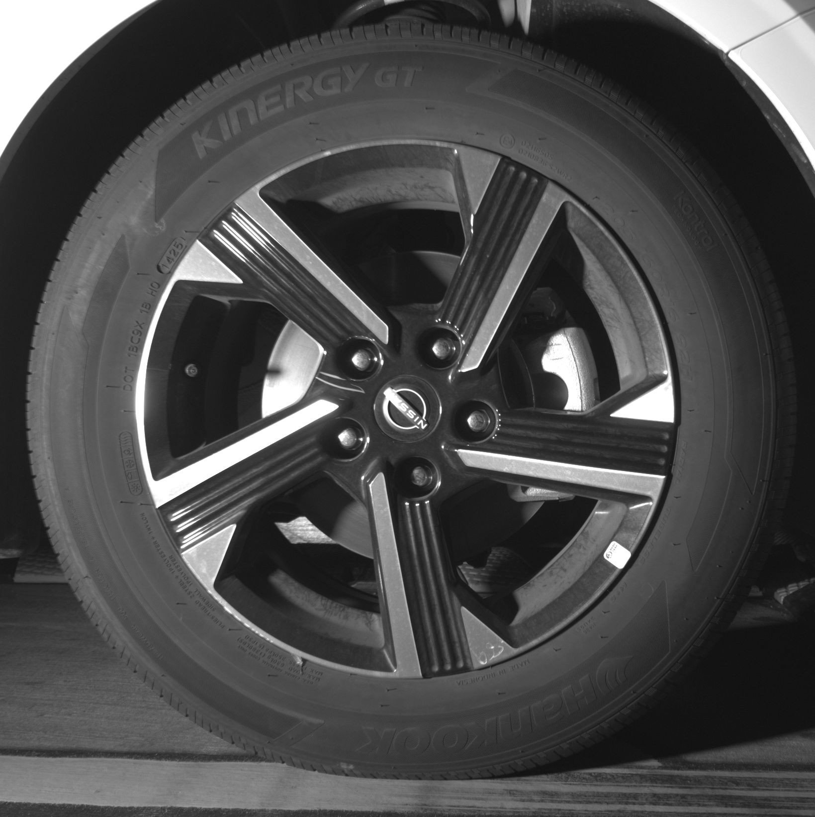 Used 2025 Nissan Sentra SV FWD image 13