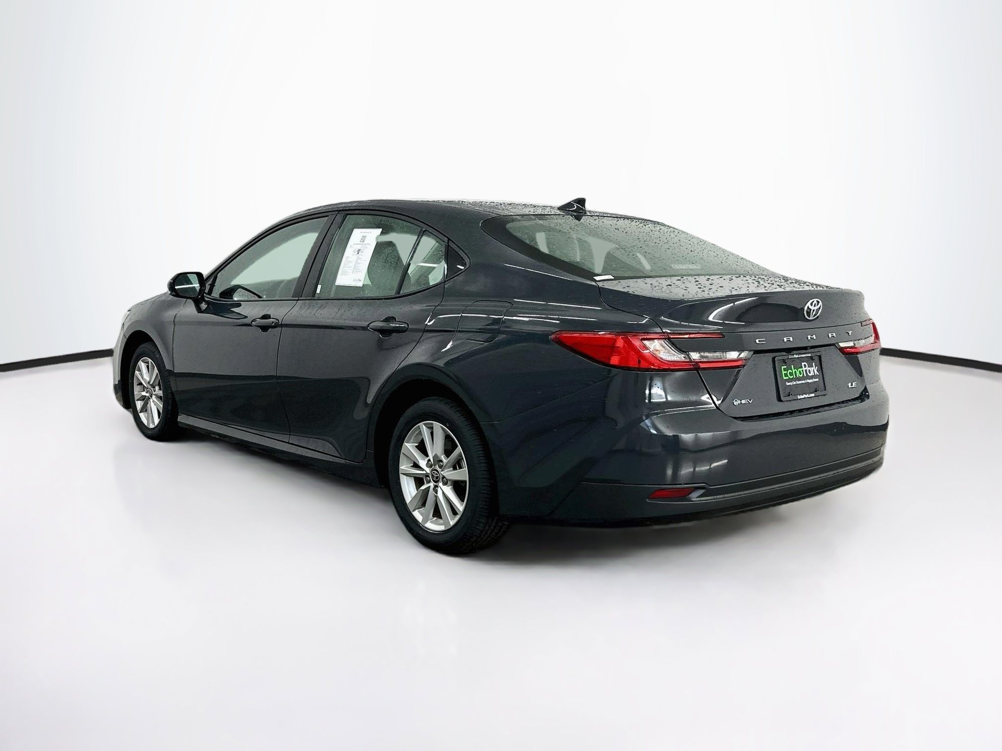 Used 2025 Toyota Camry LE FWD image 5