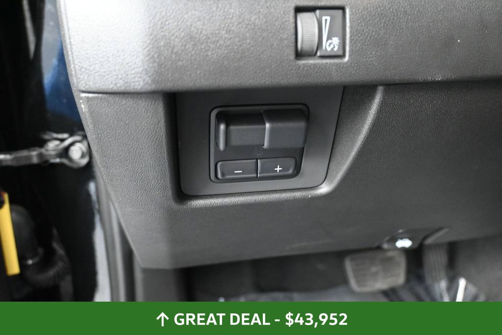 Used 2025 GMC Canyon AT4 w/ Nightfall Edition AWD/4WD image 27