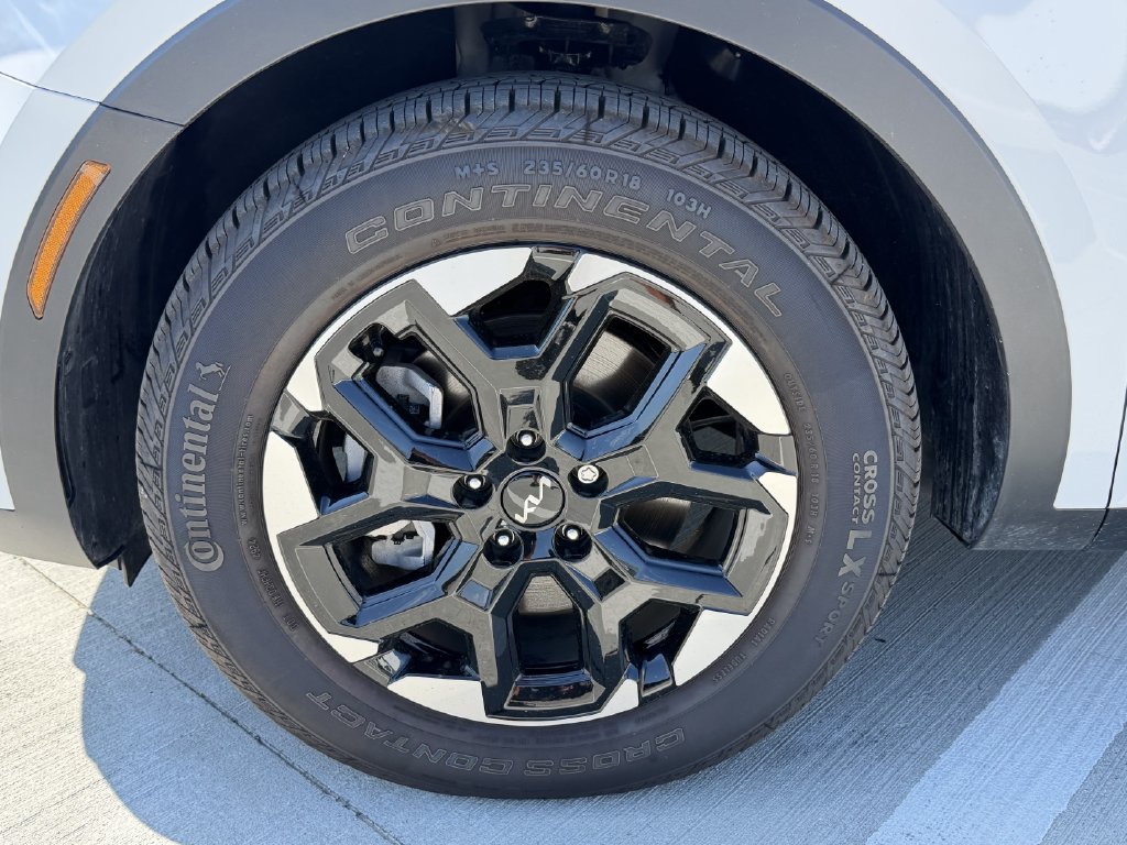 Used 2026 Kia Sorento S w/ S Panoramic Sunroof Package FWD image 9